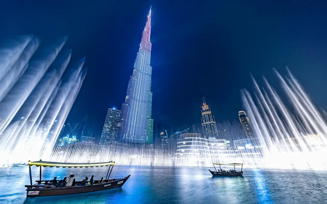 Dubai Mall Fountain & Lake Ride